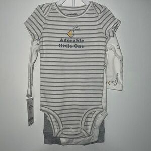 𝅺CARTER’S baby 3 pieces set